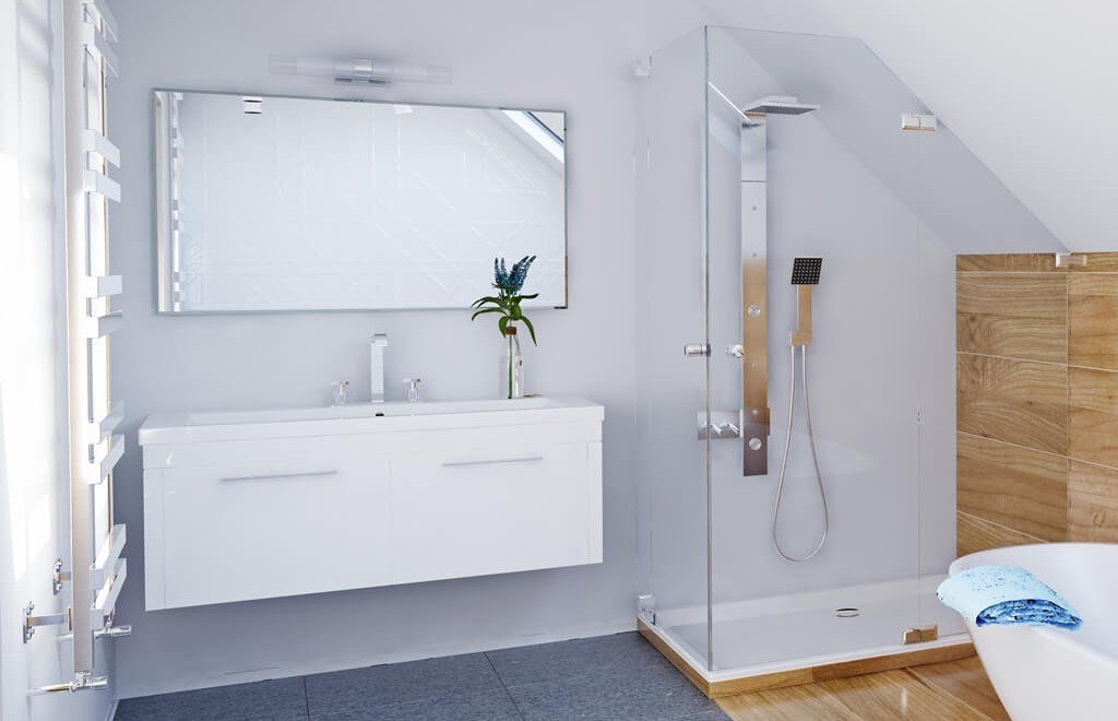Dusche_mit_-Schraegschnitten_unter_der_dachschraege