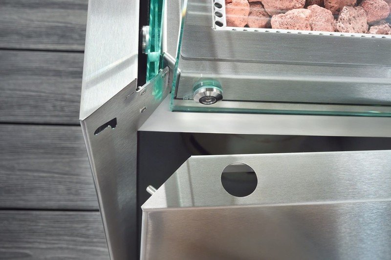 Feuersäule aus Glas und Edelstahl für jeden Außenbereich